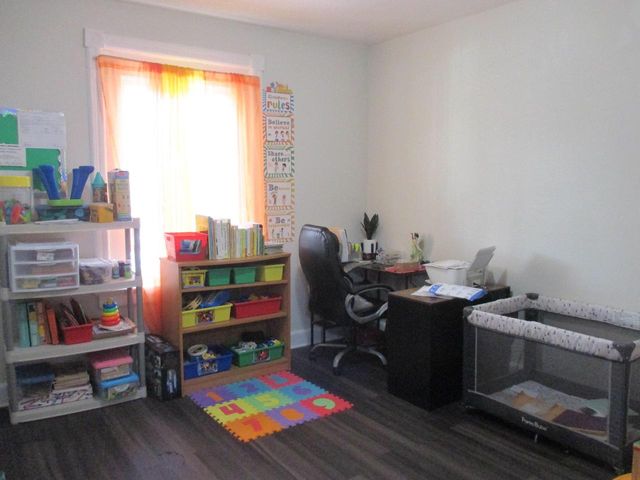 2842 N 16th STREET, Milwaukee, WI 53206