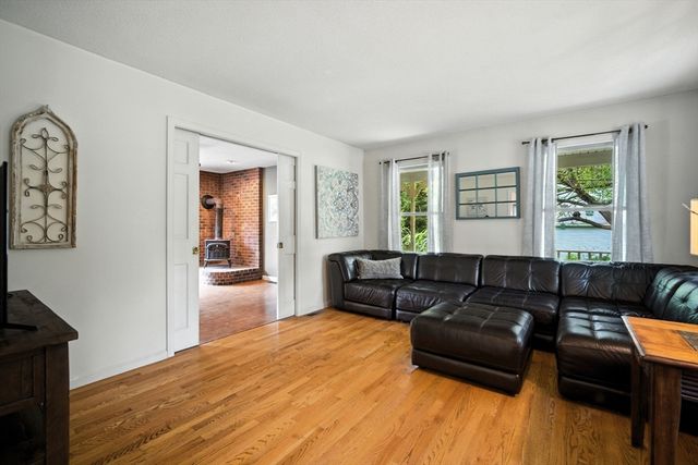 60 San Souci Dr, South Hadley, MA 01075