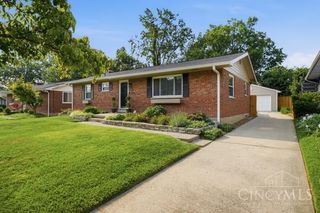 7903 Buckeye Crescent, Madeira, OH 45243