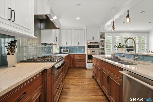 14 Winslow Lane, Westport, CT 06880