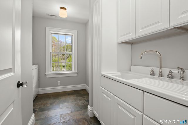 14 Winslow Lane, Westport, CT 06880