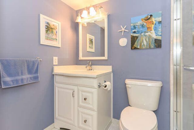 305 Knotty Pine Circle, Greenacres, FL 33463