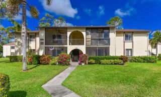 305 Knotty Pine Circle, Greenacres, FL 33463