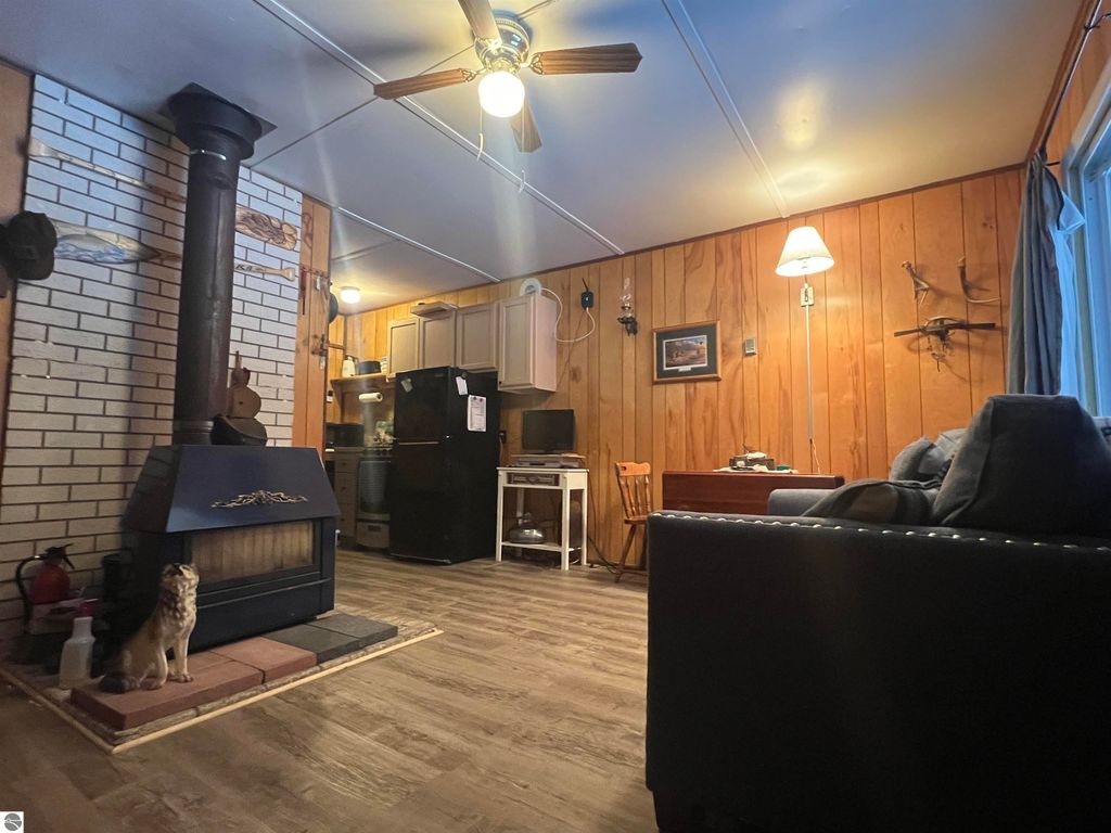 Image 17 of property listing at 9769 Parrot Circle, Fife Lake, MI 49633