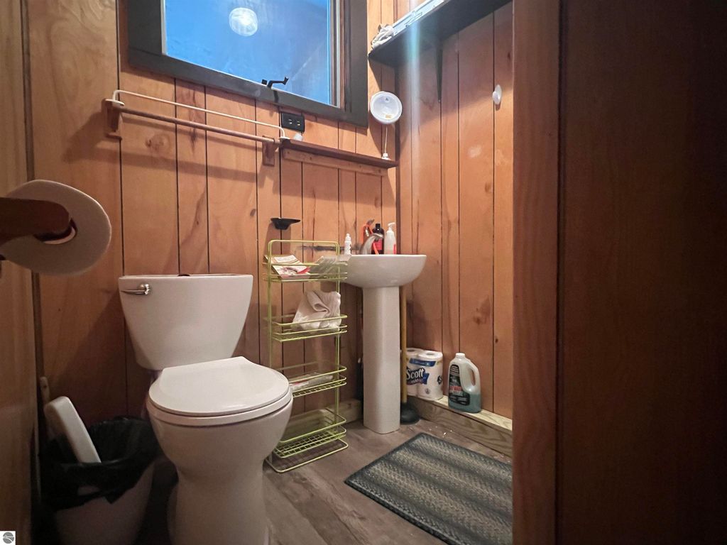 Image 28 of property listing at 9769 Parrot Circle, Fife Lake, MI 49633