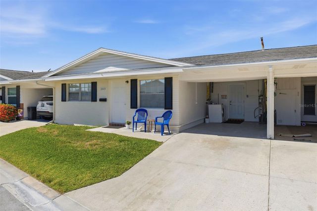 10013 DAHLIA ST N, Pinellas Park, FL 33782