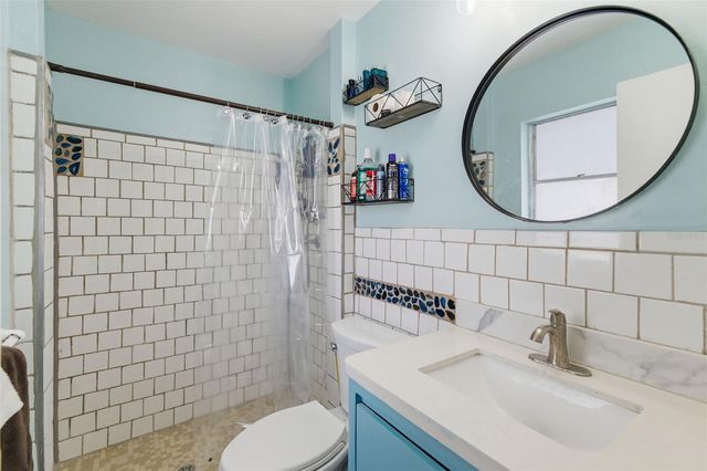 10013 DAHLIA ST N, Pinellas Park, FL 33782