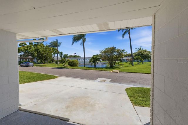 10013 DAHLIA ST N, Pinellas Park, FL 33782