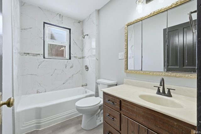 2406 Miner Street, Fort Wayne, IN 46807