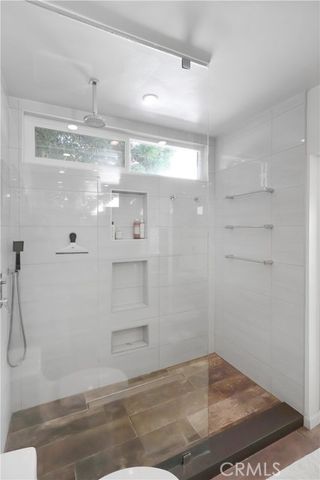 23929 Crosson, Woodland Hills (los Angeles), CA 91367