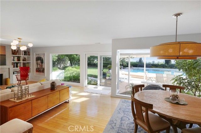 23929 Crosson, Woodland Hills (los Angeles), CA 91367