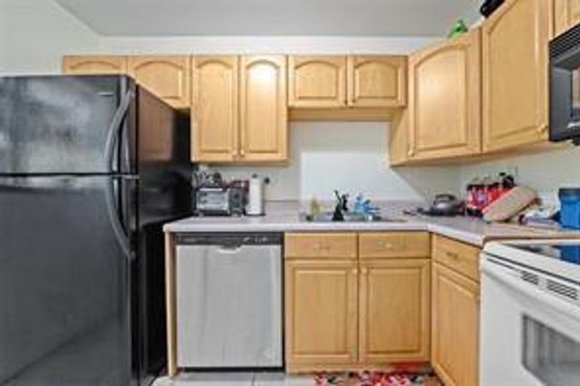 504 Gardens Drive 203, Pompano Beach, FL 33069