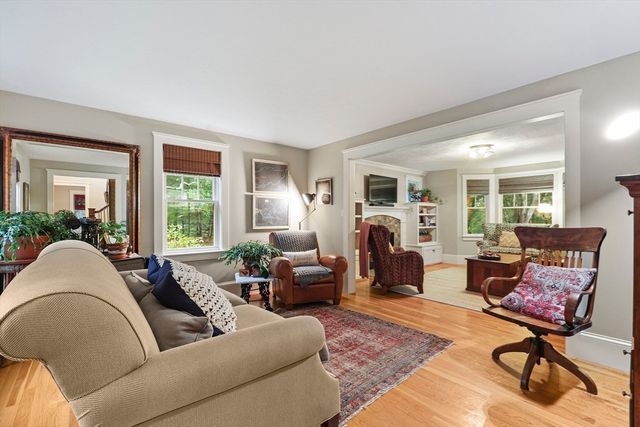 28 Victory Ln, Plymouth, MA 02360