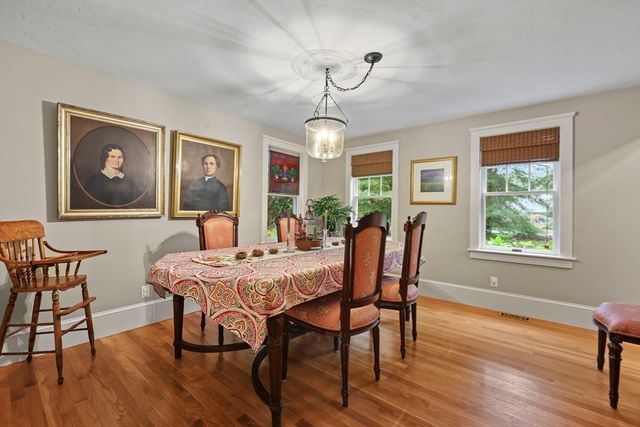 28 Victory Ln, Plymouth, MA 02360