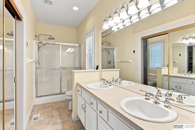 1707 S 173rd Plaza, Omaha, NE 68130