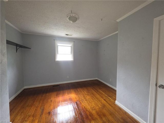 5914 Potomac AVE, Hampton, VA 23605