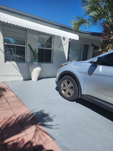 1561 NE 29th St, Pompano Beach, FL 33064