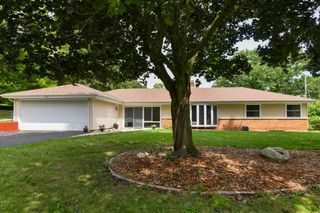 1270 Villa TERRACE, Waukesha, WI 53186
