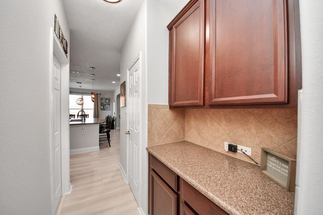 10810 Lake Raven Court, Cypress, TX 77433