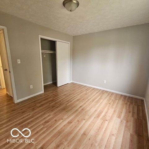 88 Keran Manor Court B, Greenwood, IN 46142