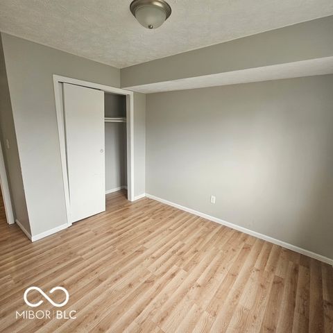 88 Keran Manor Court B, Greenwood, IN 46142