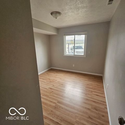 88 Keran Manor Court B, Greenwood, IN 46142