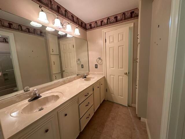 105 Linden Ct., Hattiesburg, MS 39402