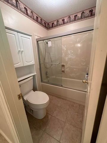 105 Linden Ct., Hattiesburg, MS 39402