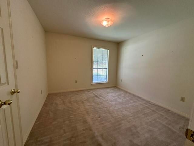 105 Linden Ct., Hattiesburg, MS 39402