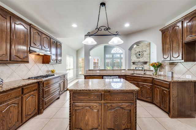 10391 Castello Court, Frisco, TX 75035