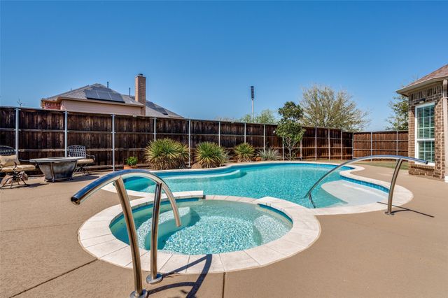10391 Castello Court, Frisco, TX 75035