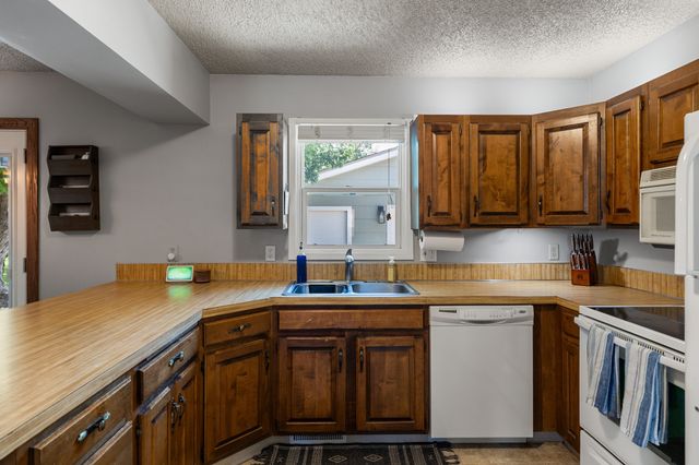 413 NE 7th Street, Ankeny, IA 50021