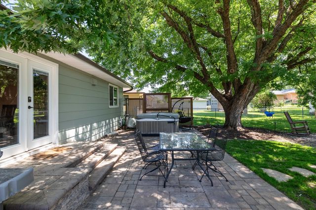 413 NE 7th Street, Ankeny, IA 50021