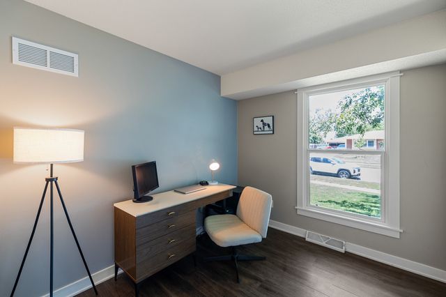 413 NE 7th Street, Ankeny, IA 50021
