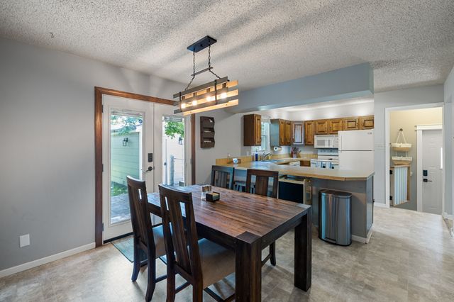 413 NE 7th Street, Ankeny, IA 50021