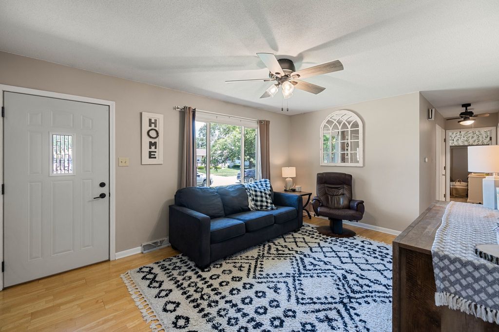 413 NE 7th Street, Ankeny, IA 50021