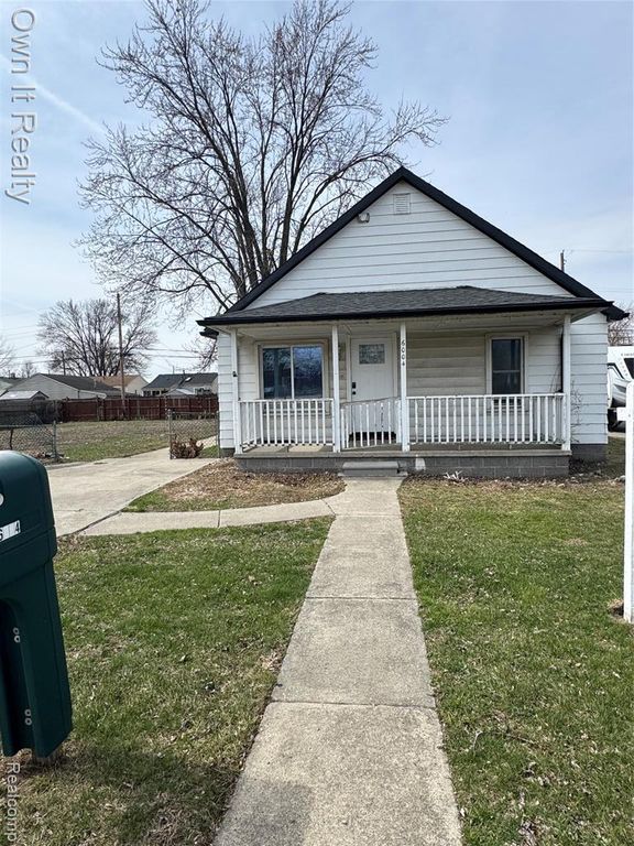 6004 Monroe Boulevard, Taylor, MI 48180