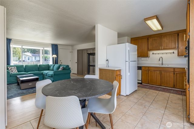 2709 R Street SE, Auburn, WA 98002