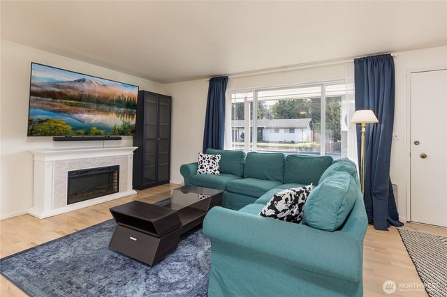 2709 R Street SE, Auburn, WA 98002