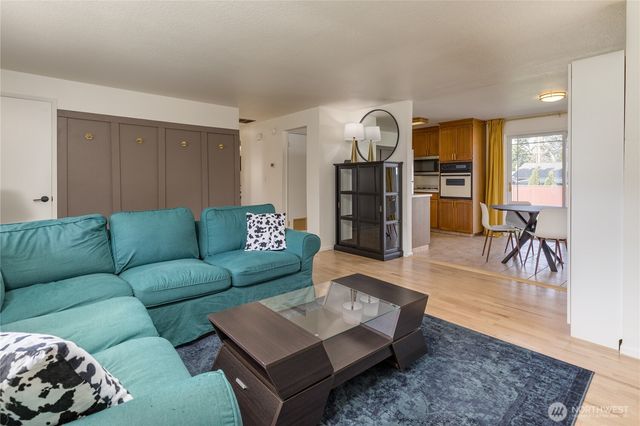 2709 R Street SE, Auburn, WA 98002