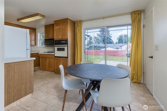 2709 R Street SE, Auburn, WA 98002