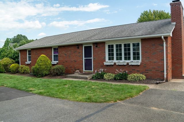571 Mill St, Agawam, MA 01030