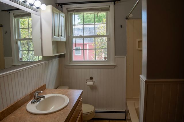 571 Mill St, Agawam, MA 01030