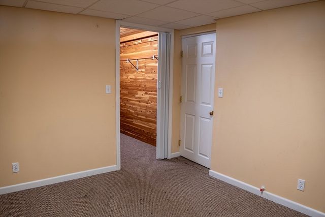 571 Mill St, Agawam, MA 01030