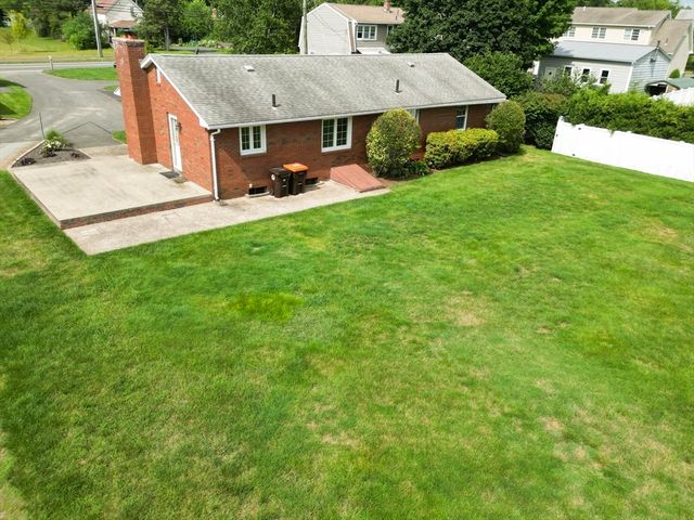 571 Mill St, Agawam, MA 01030