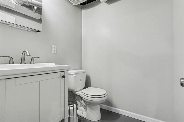 1528 Roseland Avenue, Kalamazoo, MI 49001