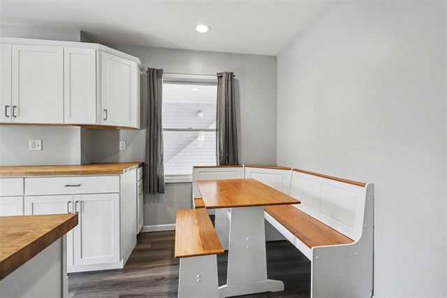 1528 Roseland Avenue, Kalamazoo, MI 49001