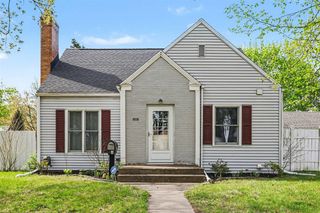 1528 Roseland Avenue, Kalamazoo, MI 49001