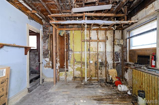 3627 Utah Place, St Louis, MO 63116