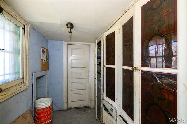 3627 Utah Place, St Louis, MO 63116